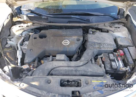 2015 Nissan Altima 2.5 S z USA, uszkodzony, nr VIN 1N4AL3APXFN890520